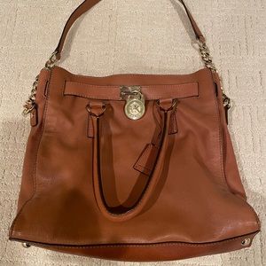Michael Kors- Tan and Gold hardware tote bag